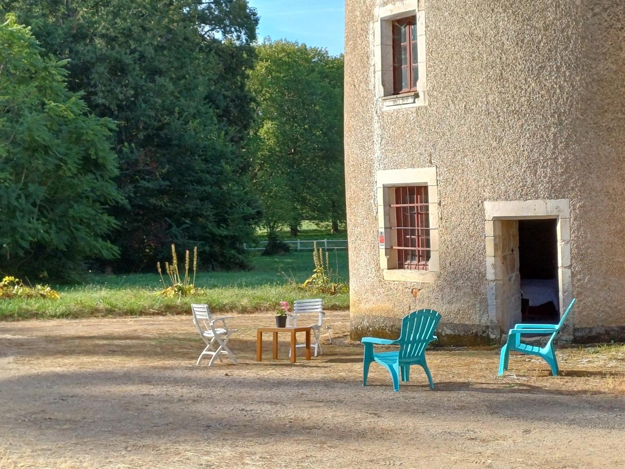 Chambre Dans Tour Du 15Eme Siecle Mauvieres Eksteriør billede