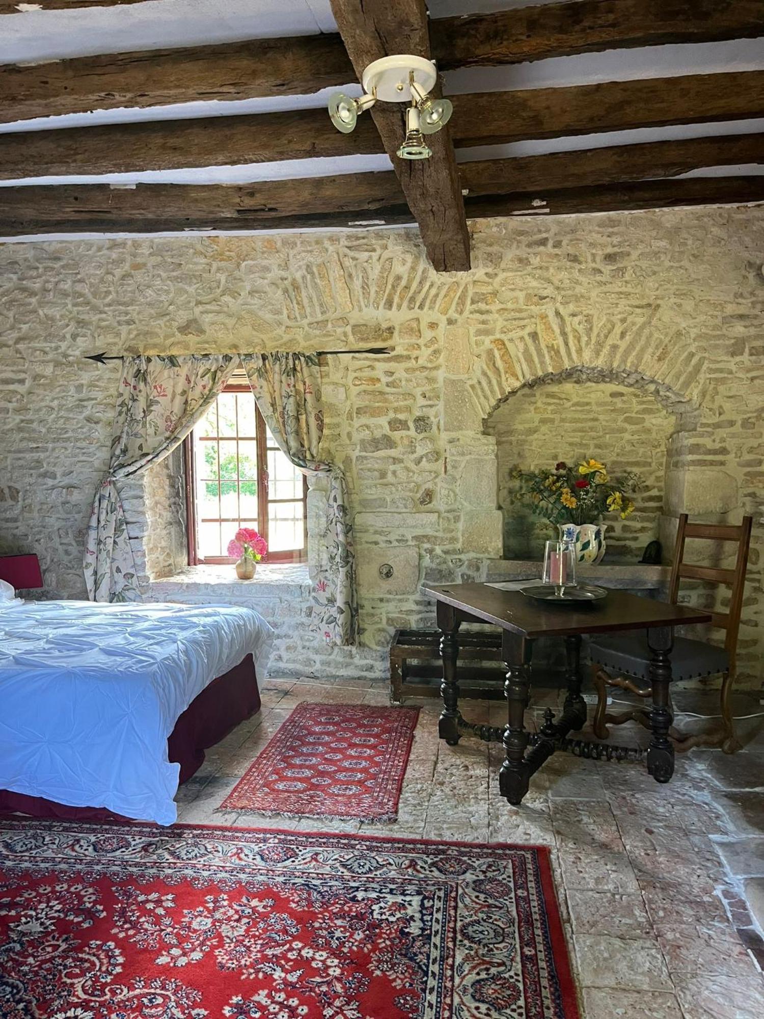 Chambre Dans Tour Du 15Eme Siecle Mauvieres Eksteriør billede
